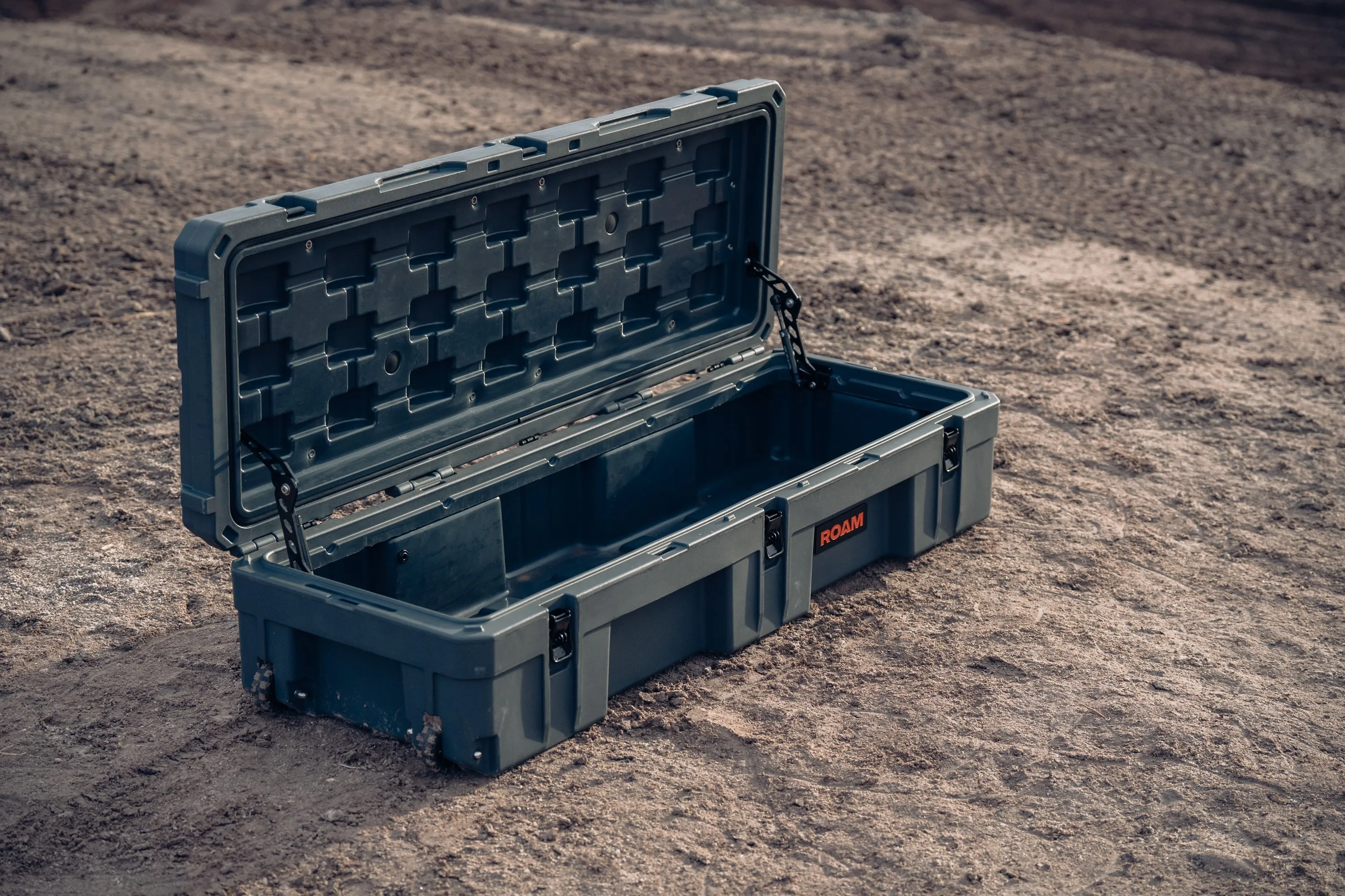 128L Rolling Rugged Case