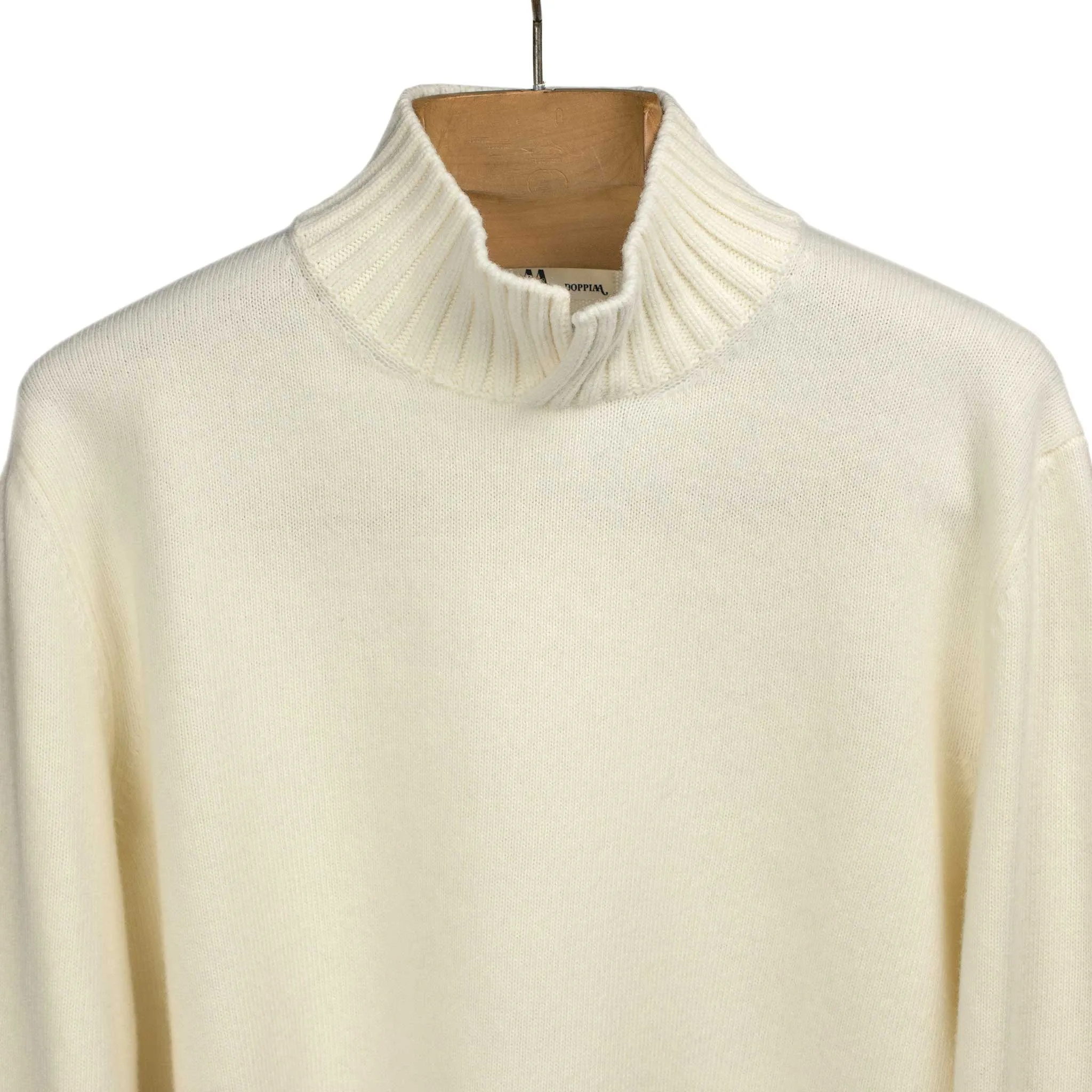 Aalbano convertible mock neck sweater in cream wool