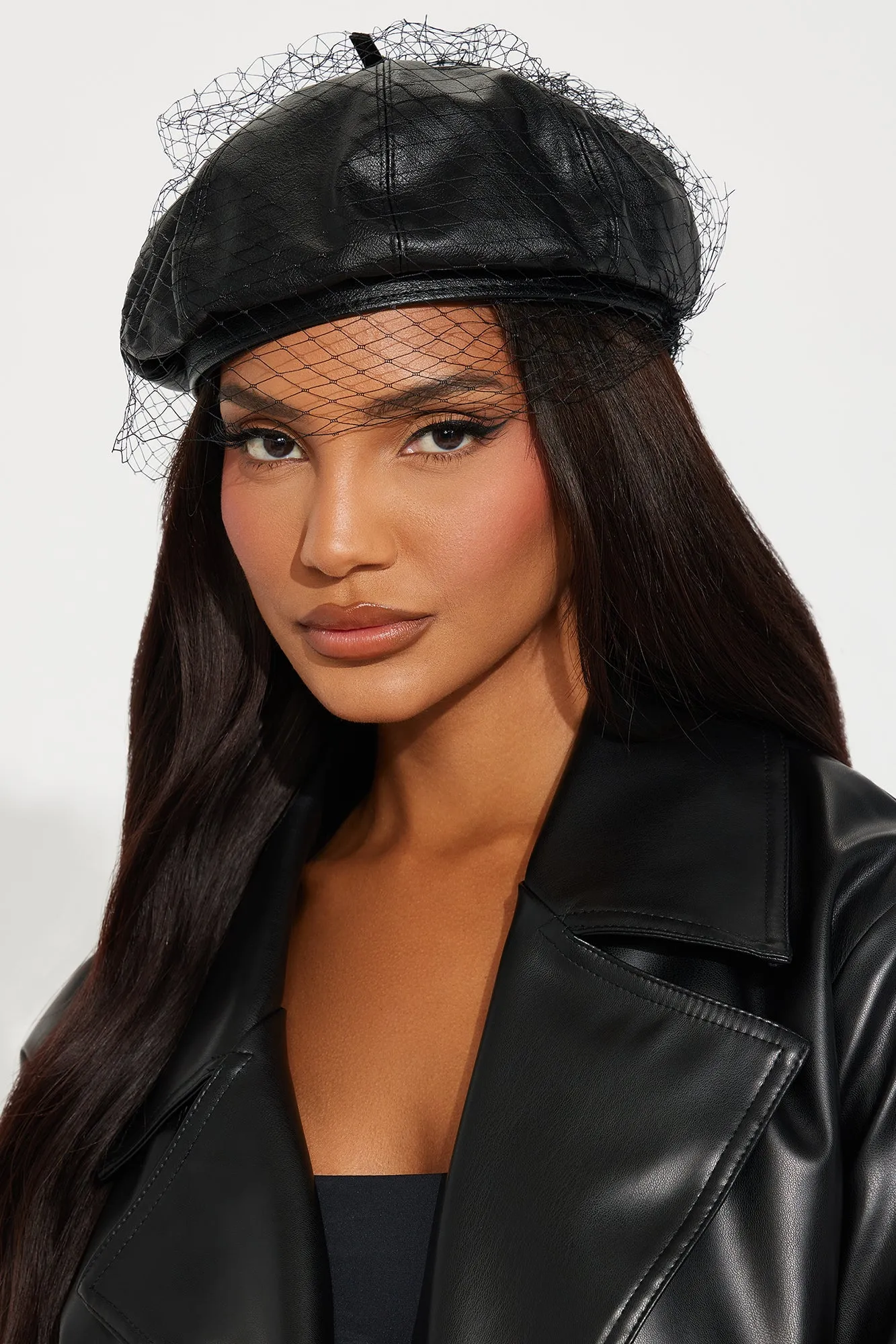 Baddie On The Block Beret - Black