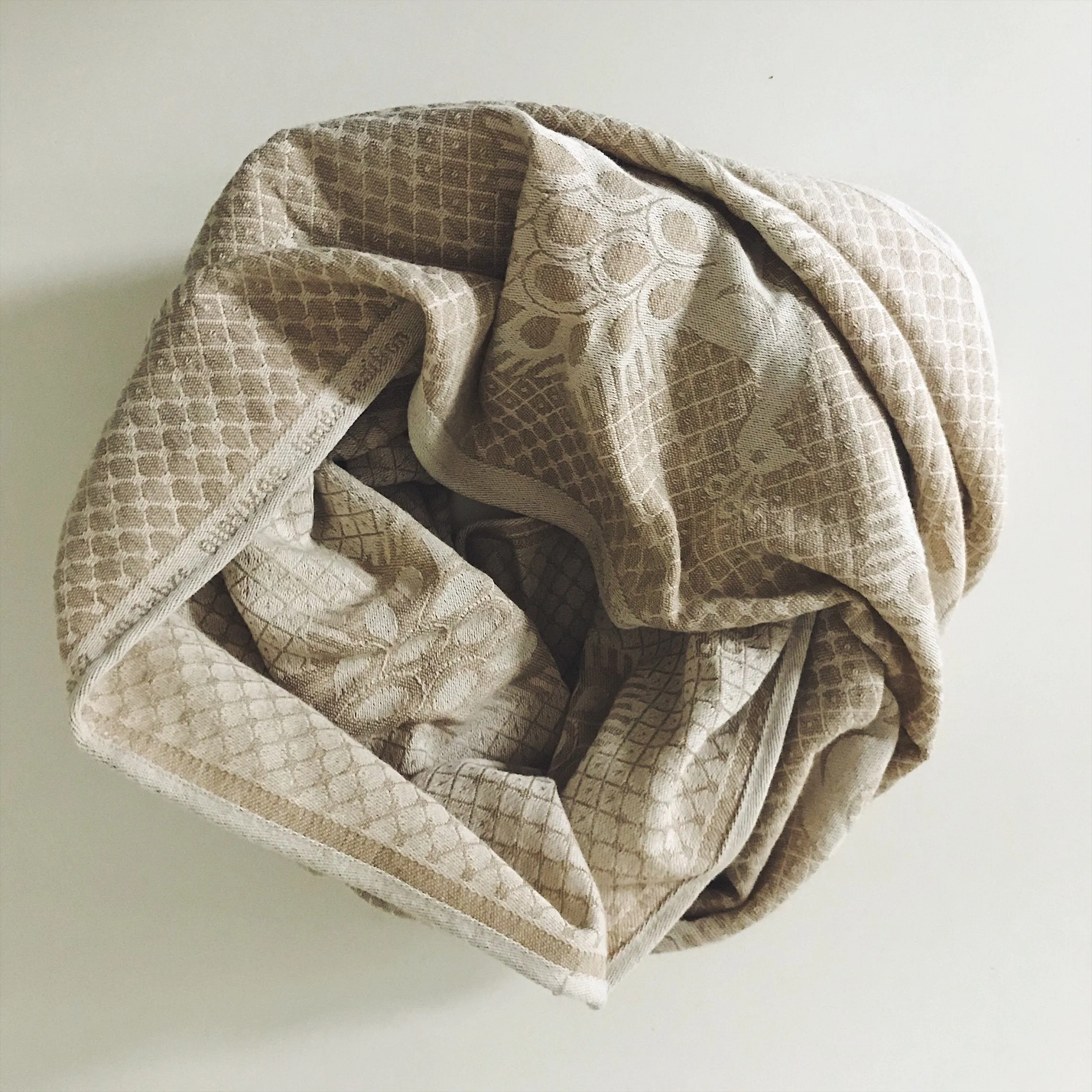 Exclusive Didymos Cream Pfau Loop Scarf